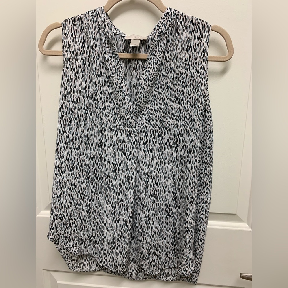 Ann Taylor Loft Patterned Sleeveless Blouse